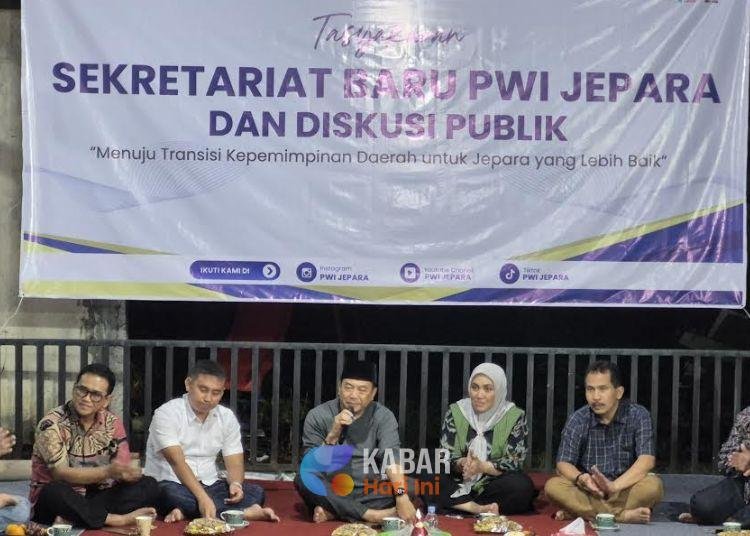 diskusi publik