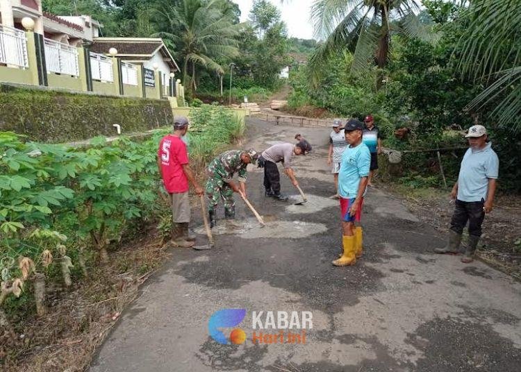 jalan rusak jepara 1